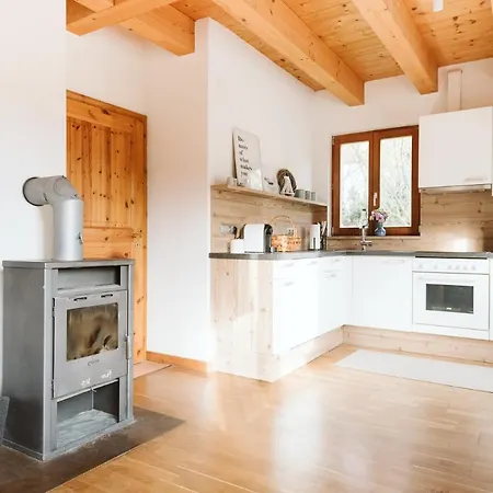 Mirnockahoi - Familienfreundliches Fuer 4 Erwachsene, Maritimes Bergerlebnis, Panoramablick Von Terrasse Und Balkon, Carinthia, Millstaettersee アパート *